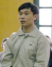 Hán Minh Trí tại tòa.