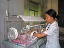 Mô hình Đơn nguyên sơ sinh phát huy hiệu quả tại Bệnh viện đa khoa Tân Lạc