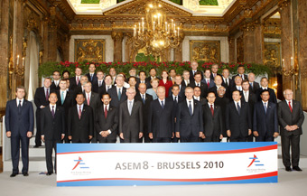 Các trưởng đoàn dự Hội nghị cấp cao
Á - Âu lần thứ tám (ASEM 8).