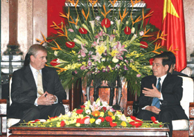 Chủ tịch nước Nguyễn Minh Triết tiếp Hoàng tử Vương Quốc Anh.