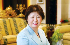 Zhang Yin - người phụ nữ tự lập giàu nhất thế giới.