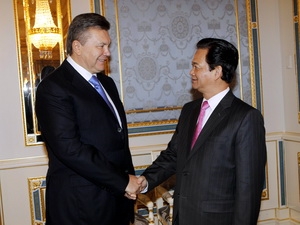 Thủ tướng Nguyễn Tấn Dũng hội kiến với Tổng thống Viktor Yanukovych. (Ảnh: Đức Tám/TTXVN)