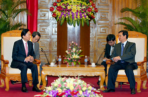 Thủ tướng Nguyễn Tấn Dũng tiếp ông Yukio Hatoyama, cựu Thủ tướng Nhật Bản.
