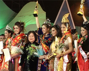 Đêm chung kết cuộc thi Hoa hậu các dân tộc Việt Nam lần 1- 2007
