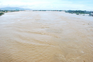Khả năng sẽ có lũ lớn trên các sông từ Quảng Bình
 đến Quảng Ngãi. Ảnh minh họa: vnexpress.net 
