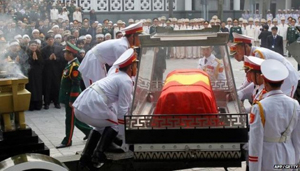 Ảnh lễ tang Đại tướng Võ Nguyên Giáp trên báo AFP
