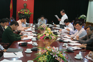 Lãnh đạo Sở NN&PTNT công bố các quyết định của Chủ tịch UBND tỉnh thành lập BCĐ.