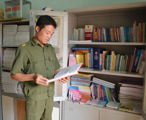 Tủ sách pháp luật xã Thu Phong (Cao Phong) có khoảng 150 đầu sách. Hàng năm xã trích từ 1- 2 triệu đồng mua mới sách pháp luật bổ sung, thay thế các loại sách cũ nhằm đáp ứng yêu cầu khai thác, tìm hiểu pháp luật của cán bộ, công chức và nhân dân.
