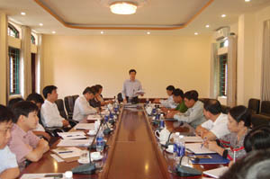 Đồng chí Hoàng Minh Tuấn, UVTV, Trưởng Ban Tổ chức tỉnh ủy, Trưởng Ban Pháp chế (HĐND tỉnh) điều hành cuộc giám sát.

 

