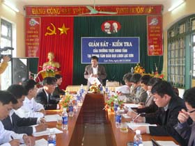 Thường trực HĐND tỉnh giám sát tại Trung tâm Giáo dục - Lao động xã hội Lạc Sơn
