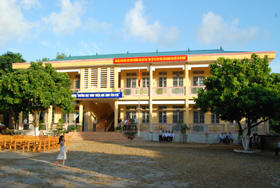 Trường THCS xã Quý Hòa được quan tâm đầu tư xây dựng khang trang bảo đảm cho công tác dạy và học của nhà trường.