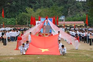 Khai mạc Hội khỏe Phù Đổng huyện Tân lạc lần thứ V - năm 2011