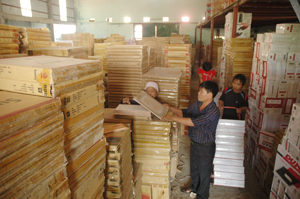 DN tư nhân Thanh Giám, phường Tân Hòa (TPHB) tạo việc làm cho hàng chục lao động, mỗi năm đóng thuế hàng trăm triệu đồng cho Nhà nước.
(Ảnh:H.T)