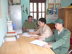 Lực lượng Công an xã Hào Lý phối hợp triển khai công tác AN-TT trên địa bàn.