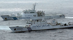 Tàu Hải giám Trung Quốc tiến sát nhóm đảo Senkaku bất chấp nỗ lực ngăn cản từ Cảnh sát biển Nhật Bản.
