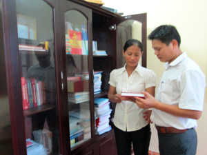 Cán bộ, đảng viên xã Phú Thành thường xuyên trao đổi kinh nghiệm trong việc thực hiện Nghị quyết phát triển KT-XH của xã.
