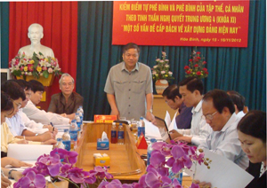 Đồng chí Hoàng Việt Cường, Bí thư Tỉnh ủy dự và phát biểu ý kiến chỉ đạo tại hội nghị kiểm điểm, tự phê bình và phê bình tập thể, cá nhân Ủy ban Kiểm tra Tỉnh uỷ.