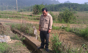 Hệ thống kênh mương của xã Tú Sơn hiện giờ mới đáp ứng được khoảng 50% diện tích trồng lúa.
