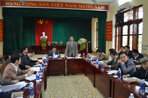 Đồng chí Hoàng Văn Tứ, Phó Chủ tịch HĐND tỉnh phát biểu kết luận buổi giám sát tại UBND huyện Kỳ Sơn.

 

