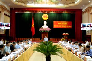Đồng chí Nguyễn Văn Quang, Phó Bí thư Tỉnh ủy, Chủ tịch UBND tỉnh phát biểu kết luận hội nghị.