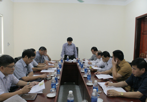 Đồng chí Nguyễn Văn Chương, TUV, Phó Chủ tịch UBND tỉnh phát biểu tại cuộc họp.

