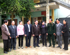 Đoàn ĐBQH tỉnh khoá XII tiếp xúc cử tri các xã vùng 2 huyện Kim Bôi.