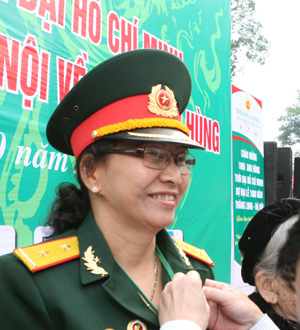 Nữ Anh hùng LLVT Huỳnh Thị Ngọc.