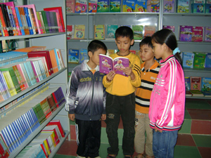 Thư viện của nhà trường phong phú các loại sách, báo, tạp chí đáp ứng nhu cầu đọc, nghiên cứu của giáo viên, học sinh.