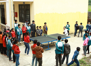 Trường THCS Mông Hóa (Kỳ Sơn) luôn duy trì tốt phong trào thể thao trong trường học và đã đạt giải ba toàn đoàn tại HKPĐ huyện lần thứ III - 2011.