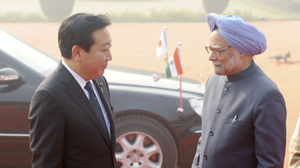 Thủ tướng Nhật Bản Yoshihiko Noda và Thủ tướng Ấn Độ Manmohan Singh.