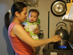 Chọn dầu, mỡ thích hợp để chế biến thức ăn cho trẻ là điều rất cần được các bà mẹ lưu ý