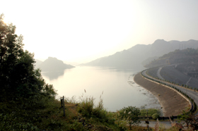 Thuỷ điện Hoà Bình đảm bảo tích nước sẵn sàng cho mùa khô 2010