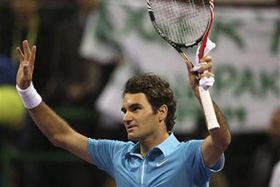Federer tiến gần hơn mục tiêu vô địch tại Doha.