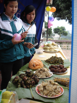 Ẩm thực dân giân Mường được đưa vào chương trình học ngoại khoá, tìm hiểu, chế biến món ăn dân tộc ở nhiều trường học trong tỉnh