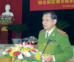Thứ trưởng Lê Thế Tiệm phát biểu chỉ đạo tại Hội nghị.