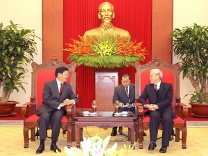 Tổng Bí thư Nguyễn Phú Trọng tiếp Phó Thủ tướng Lào Thoongloun Sisoulith.