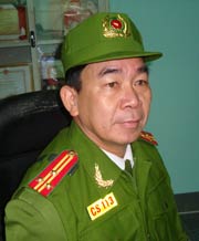 Thượng tá Nguyễn Cảnh Chanh, Chỉ huy trưởng Cảnh sát 113 Công an Nghệ An, người tham gia chỉ đạo vụ bắt tội phạm dùng chất nổ tống tiền. 
