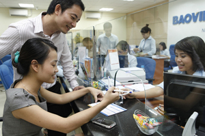 
Dịch vụ thấu chi tài khoản thanh toán đang được các ngân hàng tại Việt Nam triển khai mạnh. 

