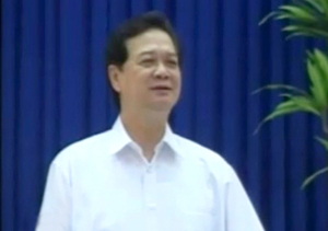 Thủ tướng Nguyễn Tấn Dũng lưu ý Cà Mau đẩy mạnh phát triển ngành nuôi trồng thủy sản theo hướng công nghiệp và bền vững.  Ảnh: Chinhphu.vn
