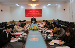 Đồng chí Hoàng Minh Tuấn, TVTU, Trưởng Ban Tổ chức Tỉnh ủy, Trưởng Ban Pháp chế (HĐND tỉnh) phát biểu hội nghị.