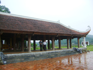 Đình Xàm, xã Phú Lai  (Yên Thuỷ) được đầu tư, phát huy được giá trị về du lịch tâm linh và là nơi sinh hoạt văn hoá tinh thần của nhân dân địa phương.