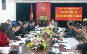 Đồng chí Nguyễn Văn Quang, Chủ tịch UBND tỉnh chủ trì hội nghị.