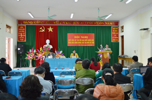 Các ĐBQH khoá XIII tỉnh ta tiếp xúc cử tri phường Tân Thịnh (TPHB).
