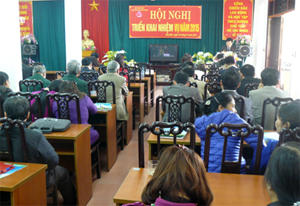 Đồng chí Nguyễn Văn Chương, Phó Chủ tịch UBND tỉnh phát biểu chỉ đạo tại hội nghị triển khai nhiệm vụ Ngân hàng CSXH tỉnh.