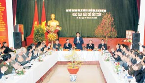 Thủ tướng Nguyễn Tấn Dũng
dự buổi Giao ban Báo chí đầu Xuân.
