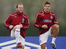 Rooney hay Gerrad sẽ trở thành thủ quân của Tam Sư?

