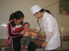 Trạm Y tế xã Thung Nai (Cao Phong) thực hiện tốt công tác CSSK bà mẹ, trẻ em