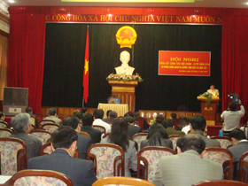 Đồng chí Hoàng Việt Cường, Bí thư Tỉnh uỷ, Chủ tịch HĐND tỉnh phát biểu ý kiến chỉ đạo tại hội nghị.