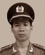 Đại úy Đặng Ngọc Thụy. 
 
 
