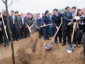 Chủ tịch nước phát động Tết trồng cây.